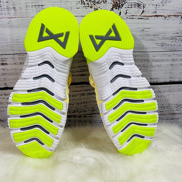 New Women’s Nike Free Metcon 5 - Picture 4 of 10